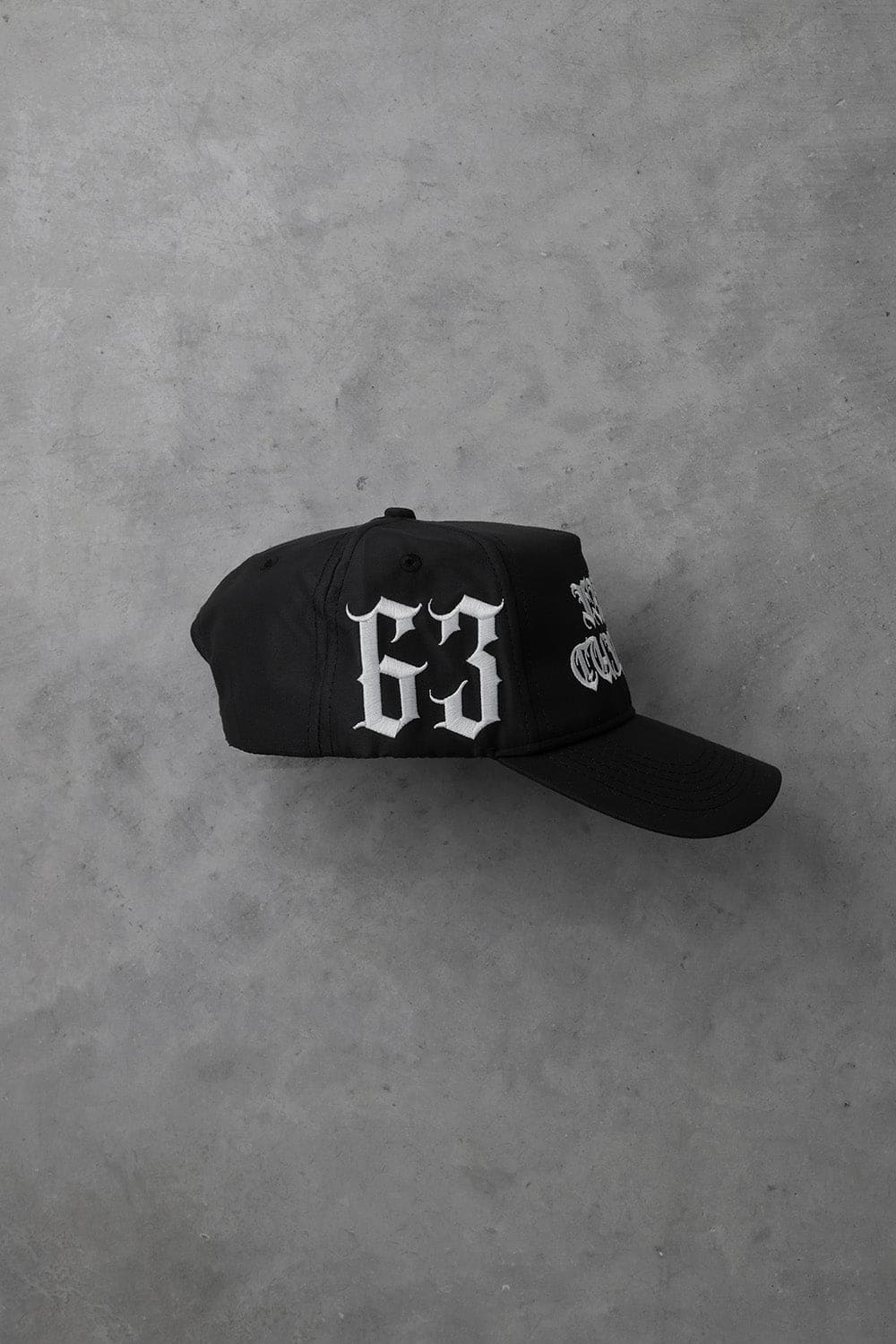 Gorra con visera de la colección Street V2