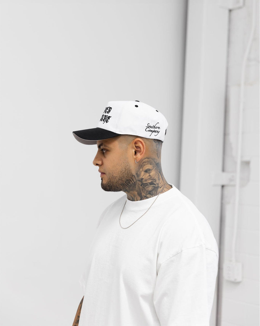 Gorra con visera de la colección Street V2