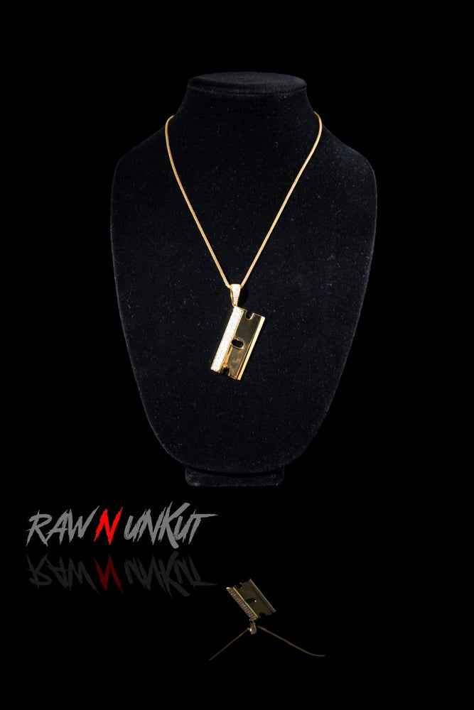 NAVAJA DE AFEITAR PERSONALIZADA RAW N UNKUT CON CADENA
