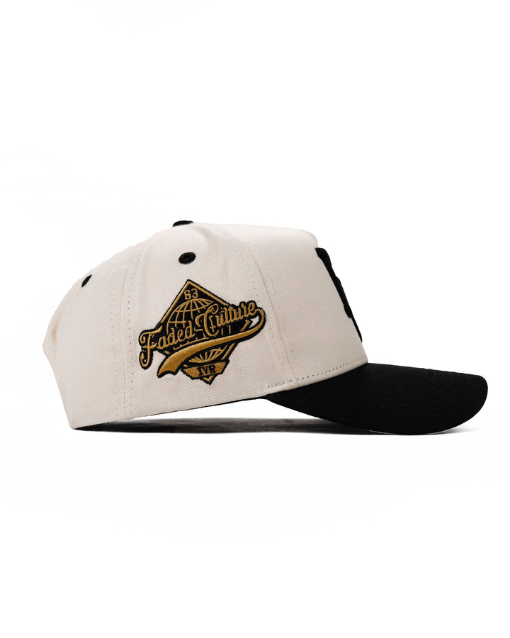Gorra deportiva con visera ajustable con motivo del primer aniversario 