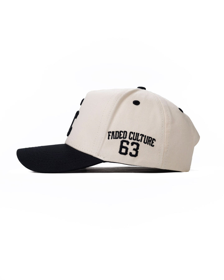 Gorra deportiva con visera ajustable con motivo del primer aniversario 