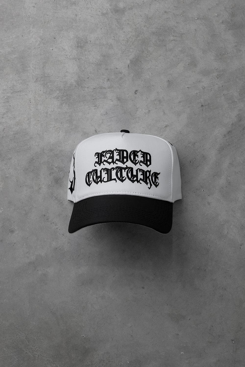 Gorra con visera de la colección Street V2 