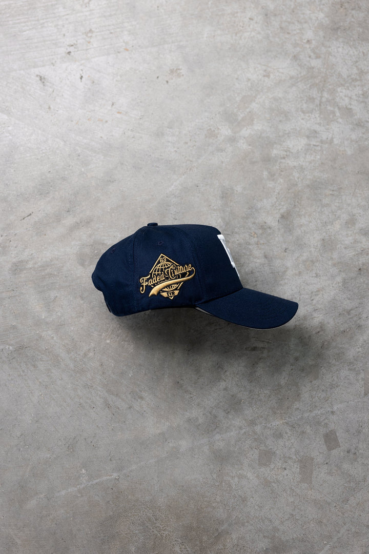 Gorra deportiva con visera ajustable con motivo del primer aniversario 
