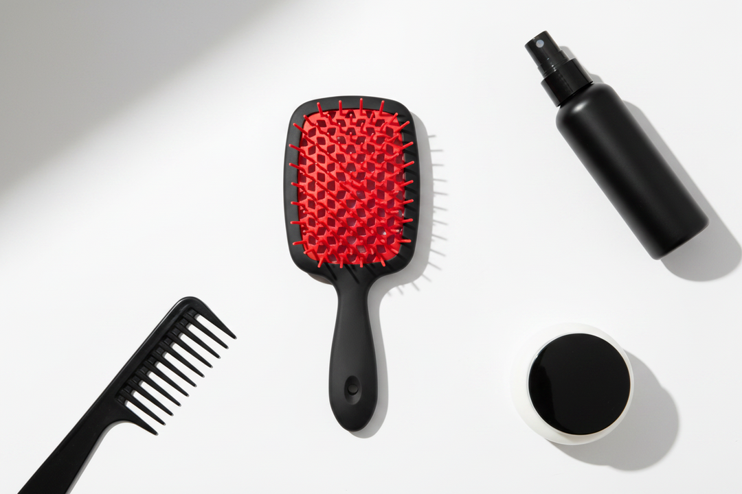 Annie Wet & Dry Detangler Brush, 1 Count, Assorted Black