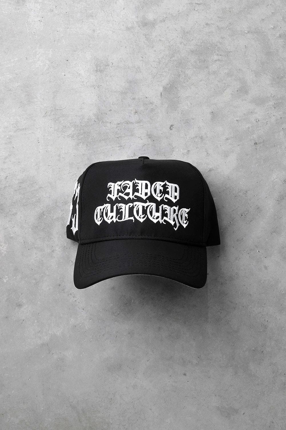 Gorra con visera de la colección Street V2 